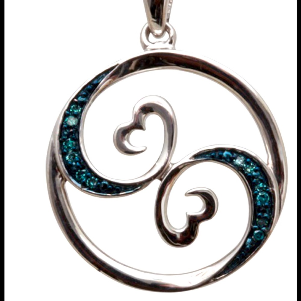 Enhanced Blue diamond circle Pendant 🦋💙🦋
